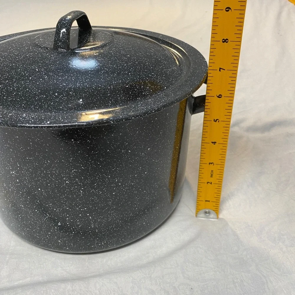 Vintage Black Speckled Enamelware Stock Pot Canner Dutch Oven w Lid 10 Qt